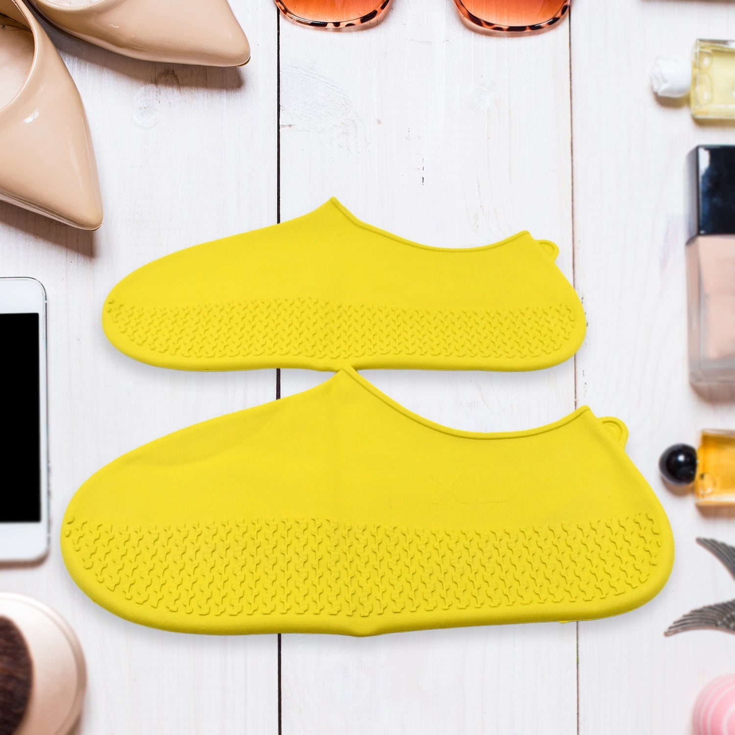 Non-Slip Silicone Rain Reusable Anti skid Waterproof Fordable Boot Shoe Cover (Extra Large Size (XL)/ 1 Pair / Mix Color)