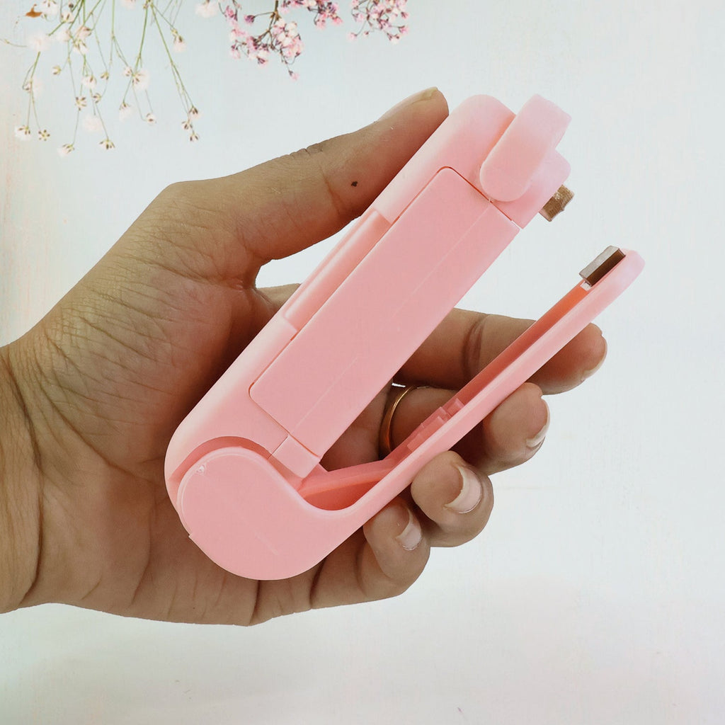 Mini Plastic Bag Sealer – Portable Heat Sealing Machine, Battery Operated (1 Pc / Mix Design)